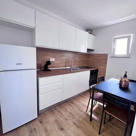 Lile Apartment Mlini